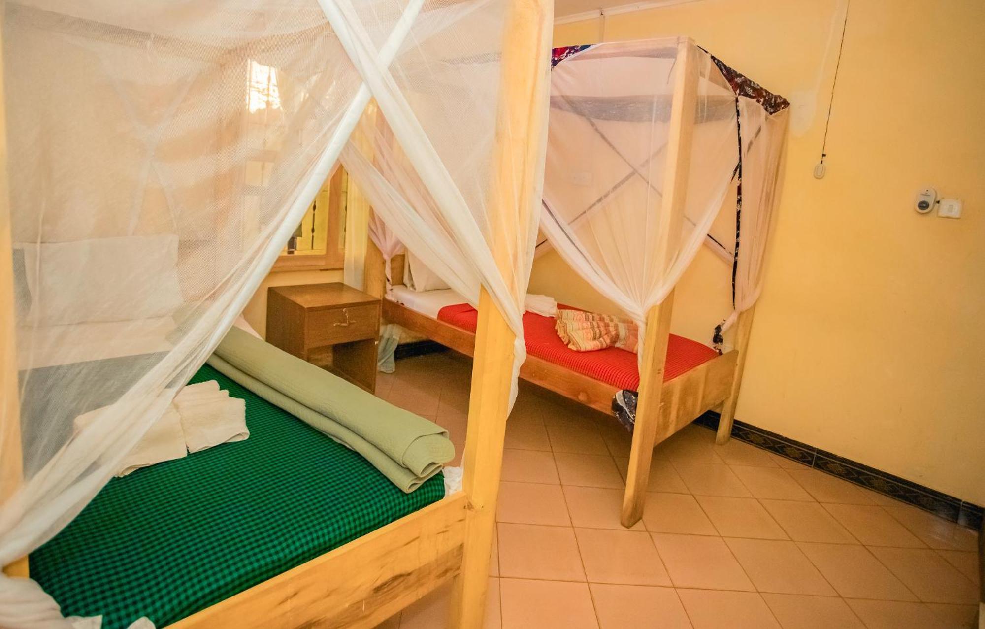 The Secret Garden Hotel Моши Стая снимка